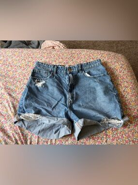 Zara Light Blue Denim Waistband Detail